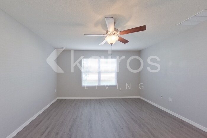 Building Photo - 8656 SW 44th Ct