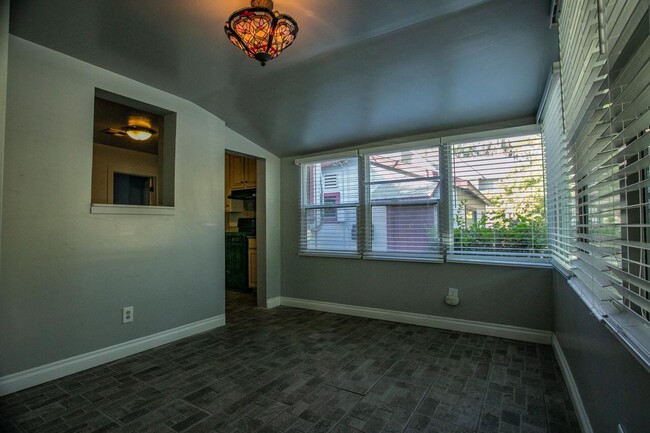 Breakfast nook - 2300 19th St
