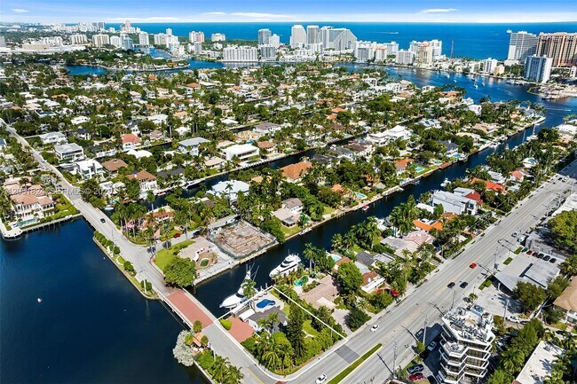 Building Photo - 2301 E Las Olas Blvd