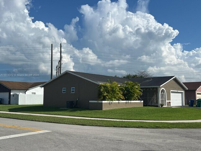 Building Photo - 12552 SW 259th St