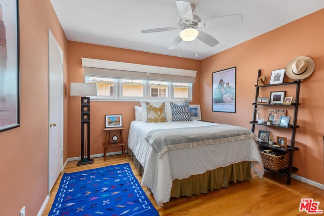 Building Photo - 4643 Nagle Ave