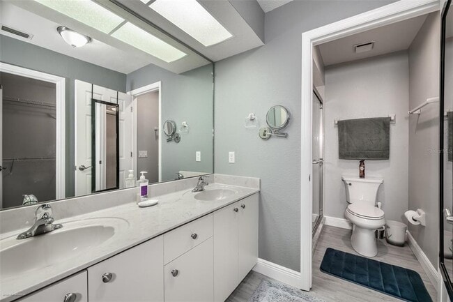 Building Photo - 4000 Bal Harbor Blvd