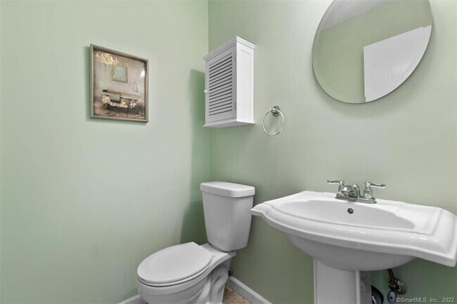 Building Photo - 675 Townsend Ave