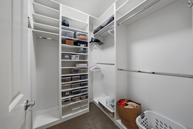 Building Photo - 51811 Golden Eagle Dr