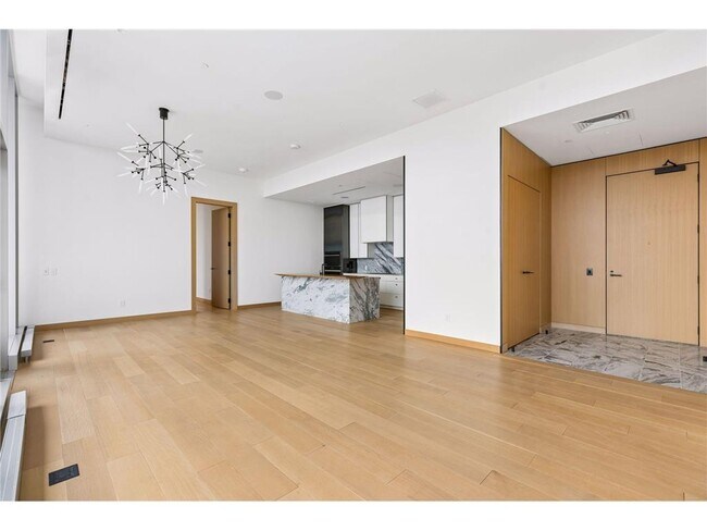 Building Photo - 255 Hennepin Ave