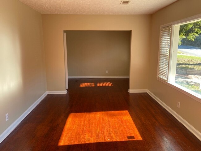 Building Photo - **ON HOLD**3 Bedroom / 2 Bathroom Home for Rent in Columbus, GA***