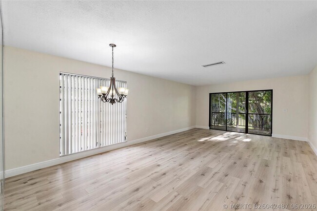 Building Photo - 21542 Juego Cir