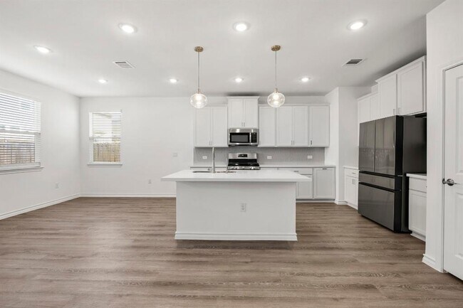 Building Photo - 5304 Jason Dr