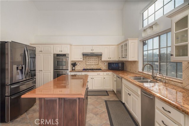 Building Photo - 2201 Agnes Rd