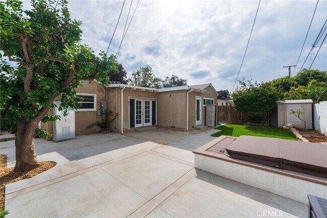 Building Photo - 3203 Faust Ave