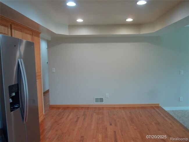 Building Photo - 41223 Sesame Dr