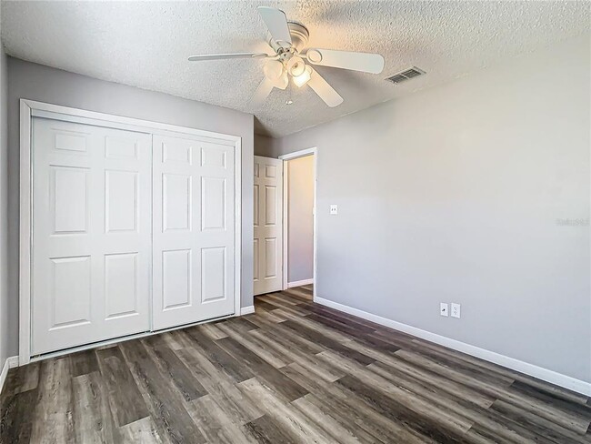 Building Photo - 7801 Rolling Grove Dr W