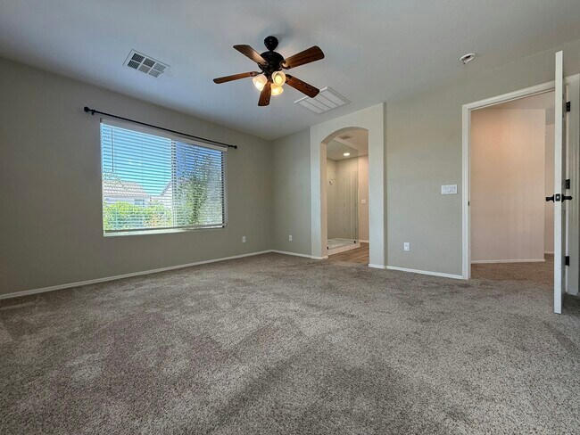 Building Photo - 6509R West Red Fox Road