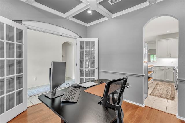 Building Photo - 2081 Ashbourne Dr