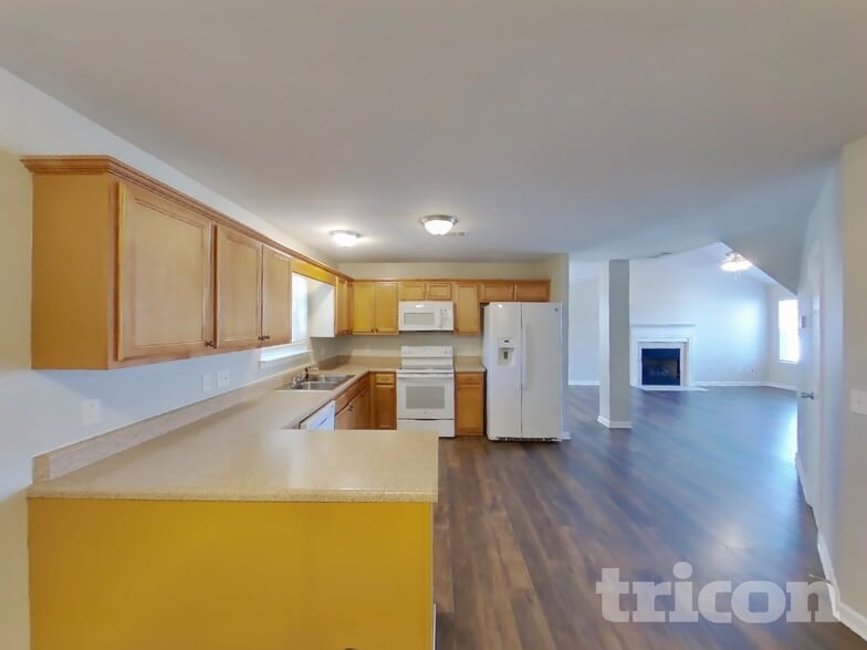 Building Photo - 133 Coldwater Dr