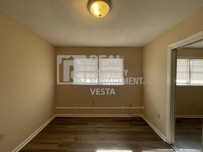 Building Photo - 102 Trippi Terrace