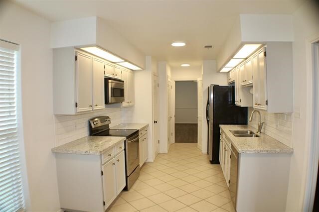 Building Photo - 5662 Longwood St