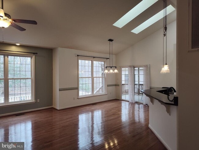 Building Photo - 1027 Eastover Pkwy