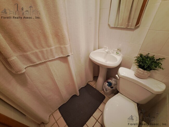 Building Photo - 95 N Margin St