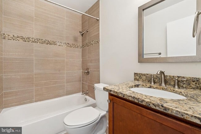 Building Photo - 3881 Persimmon Cir