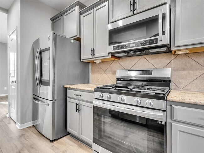 Building Photo - 948 Ponte Serra Dr