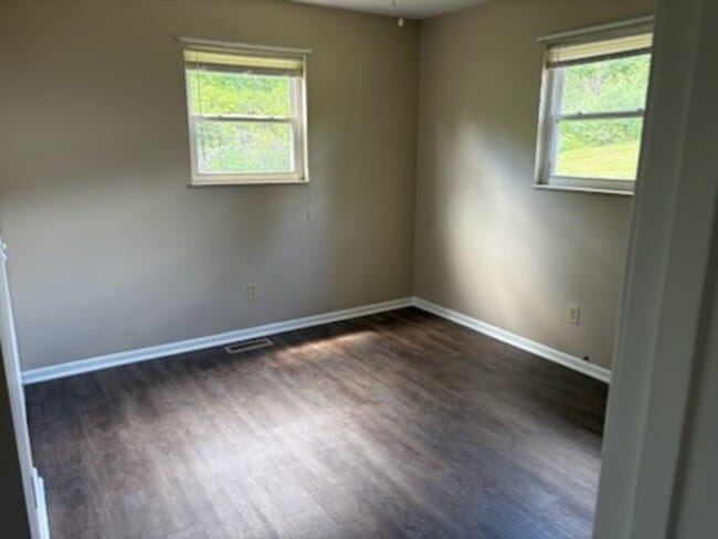 Building Photo - 2 Bed, 1.5 Bath Single Family Home in Mary...
