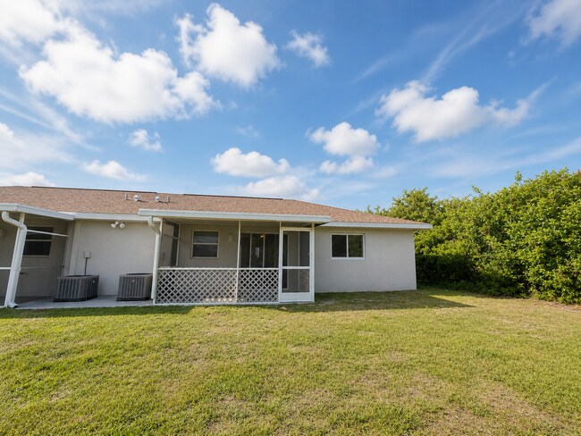 Building Photo - COZY 3 bed 2 bath lehigh