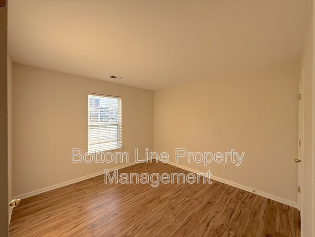 Building Photo - 7004 Paddle Wheel Ln