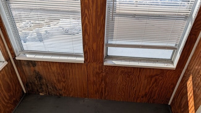 Building Photo - 92 N Franklin St