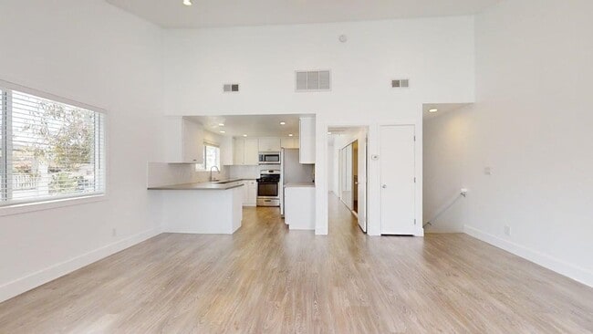 Building Photo - 1801 11th St