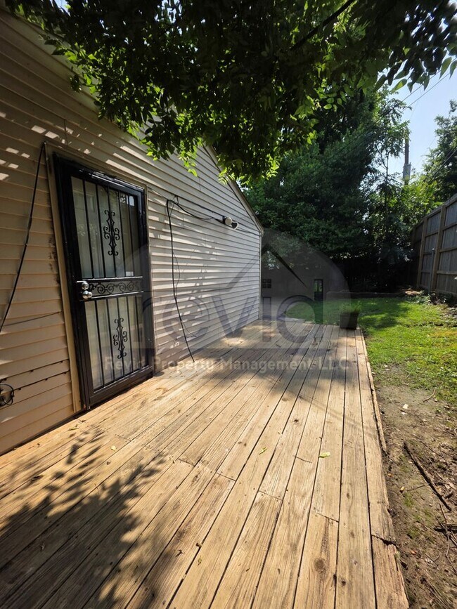 Building Photo - Great 2 Bedroom Apartment in Midtown!