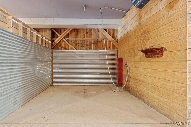 Building Photo - Rural Equestrian Retreat on 20 Acres