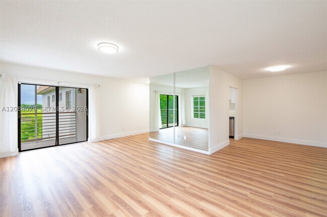 Building Photo - 2441 SW 82nd Ave