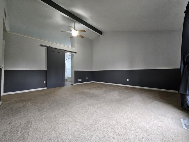 Building Photo - 7645 Bayridge Dr