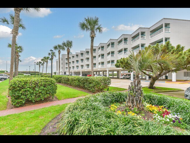 Building Photo - 6102 Seawall Blvd