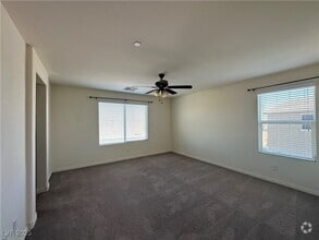 Building Photo - 1033 Pebble Lake St