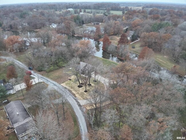 Building Photo - 16429 N Hawthorne Ln