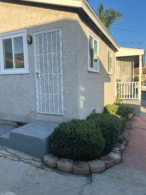 Building Photo - 532 S 39th St