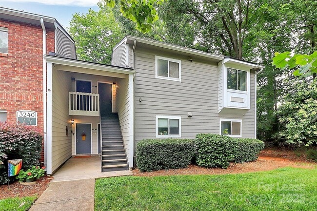 Primary Photo - 3240 Heathstead Place