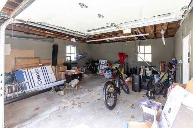 Building Photo - 1625 Trapelo Rd
