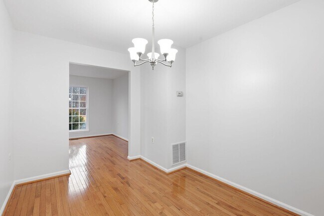 Building Photo - Welcome to this stunning end residence perfectly positioned in a highly desirable setting.