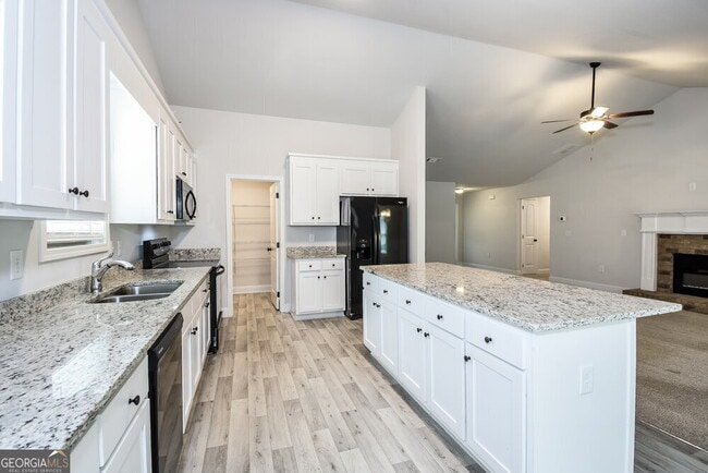 Building Photo - 84 Heartland Cir