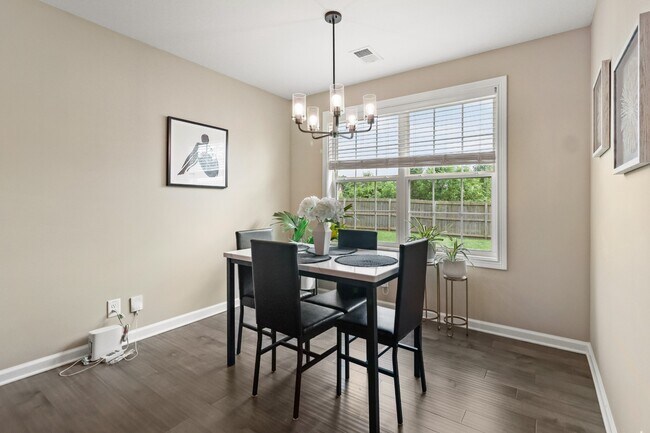 Building Photo - 1278 Magnum Dr