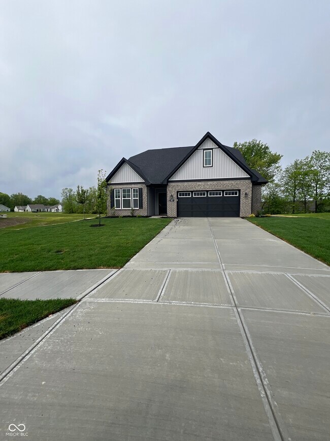 Primary Photo - 877 Arkansas Ct