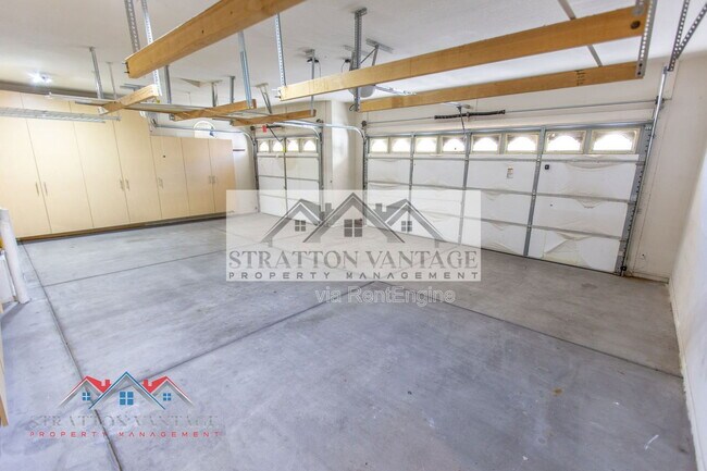 Building Photo - 4808 W Allen St