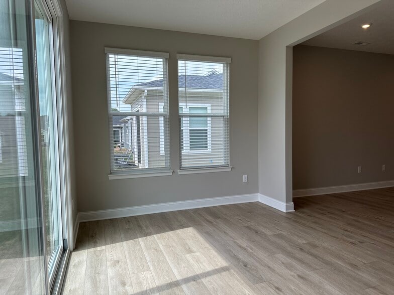 Building Photo - 1254 Fairstone Dr