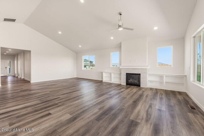 Building Photo - 3360 N Segar Loop