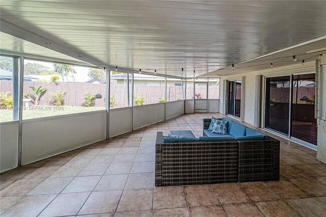 Building Photo - 8107 NW 74th Ave