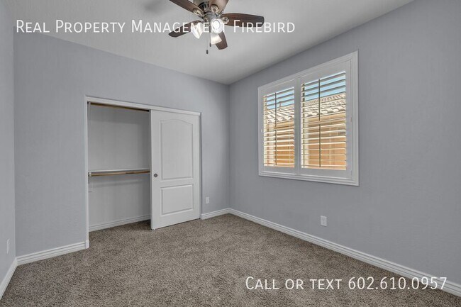 Building Photo - 30817 N 25th Dr