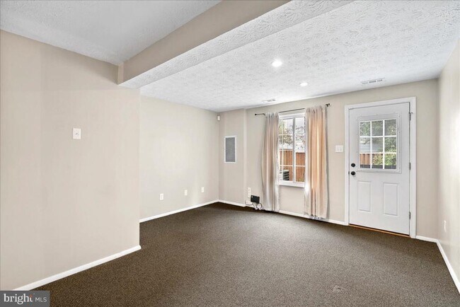 Building Photo - 12110 Purple Sage Ct
